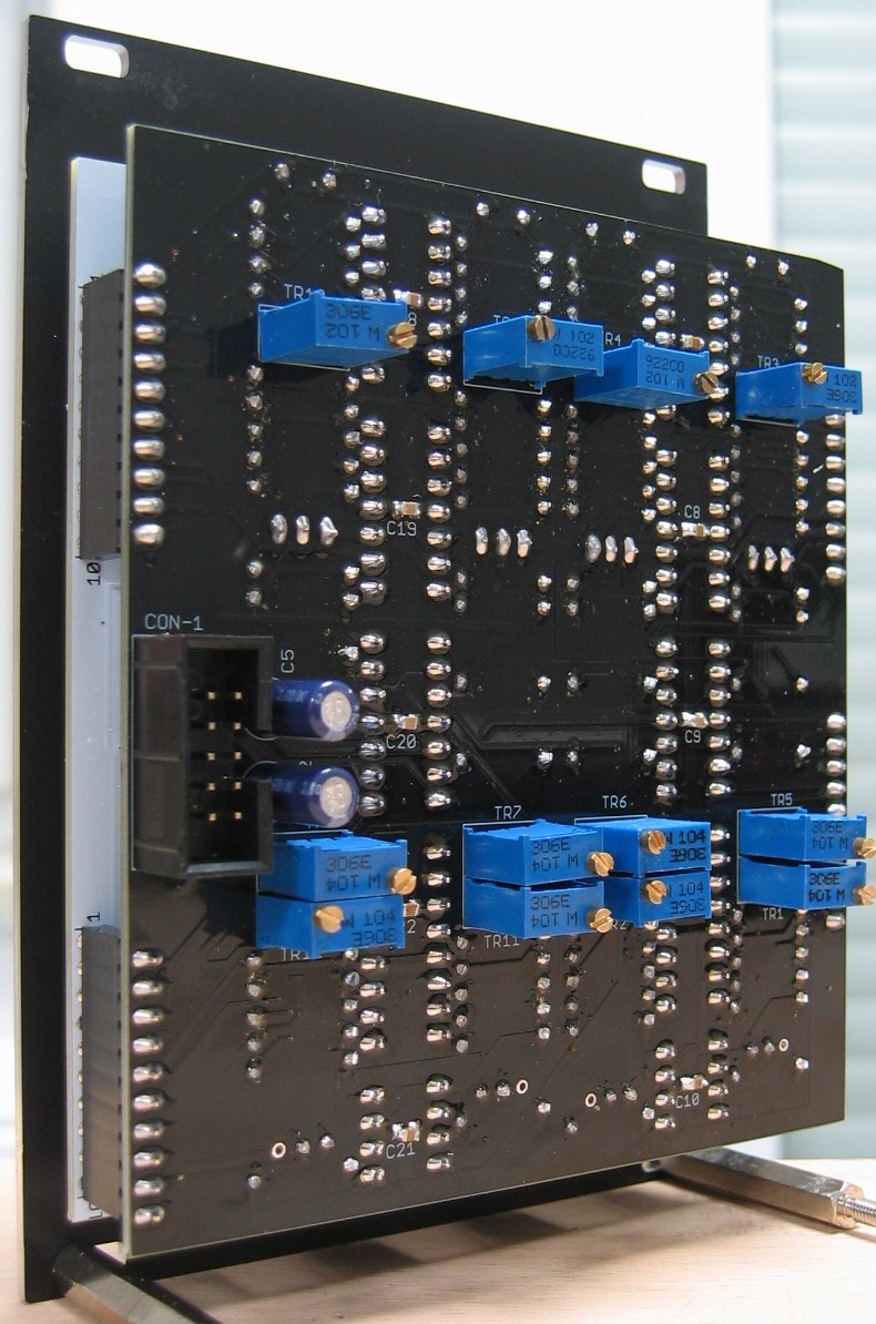 Quad LFO back view