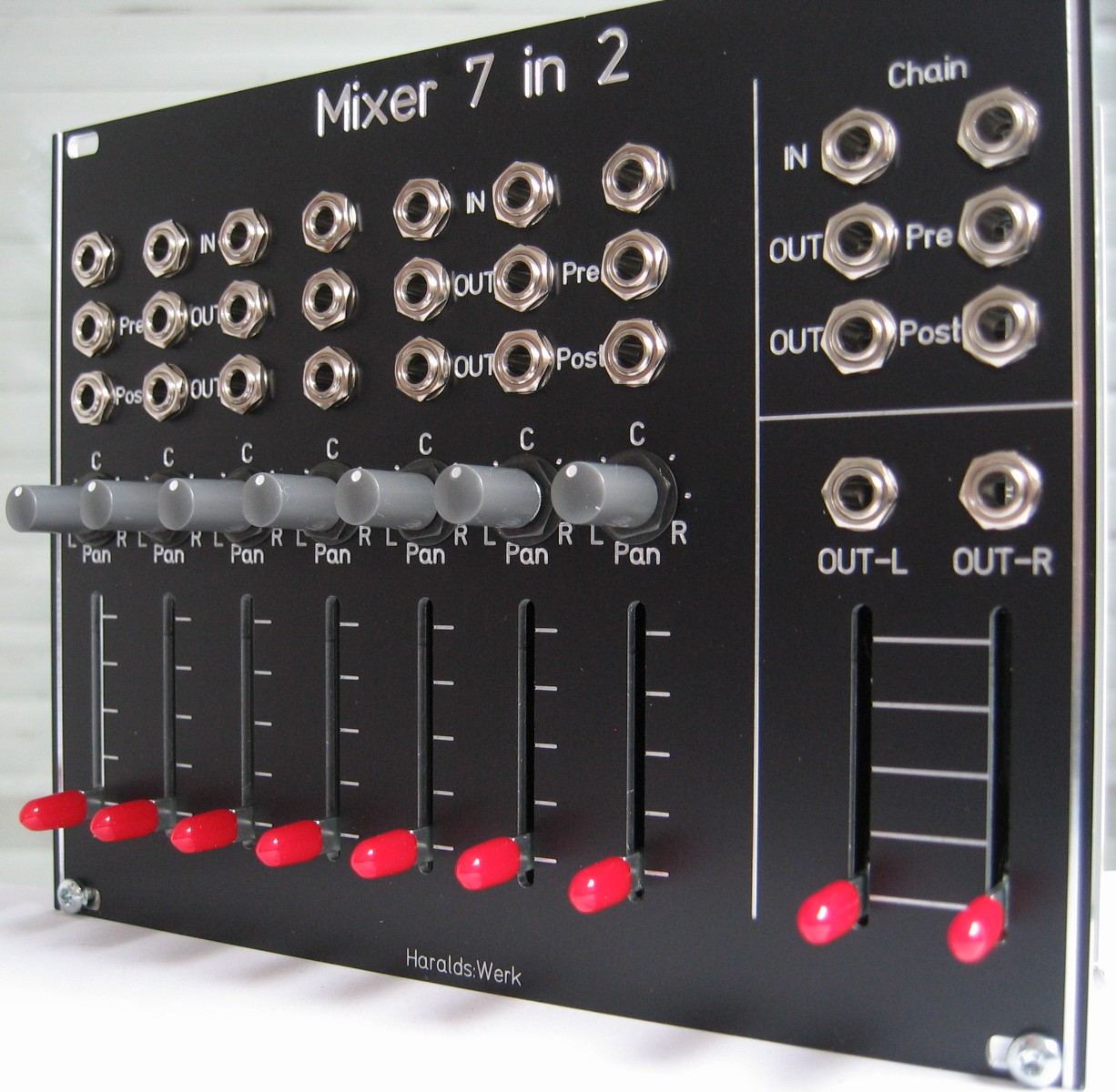 Mixer 7 in 2 halve side view