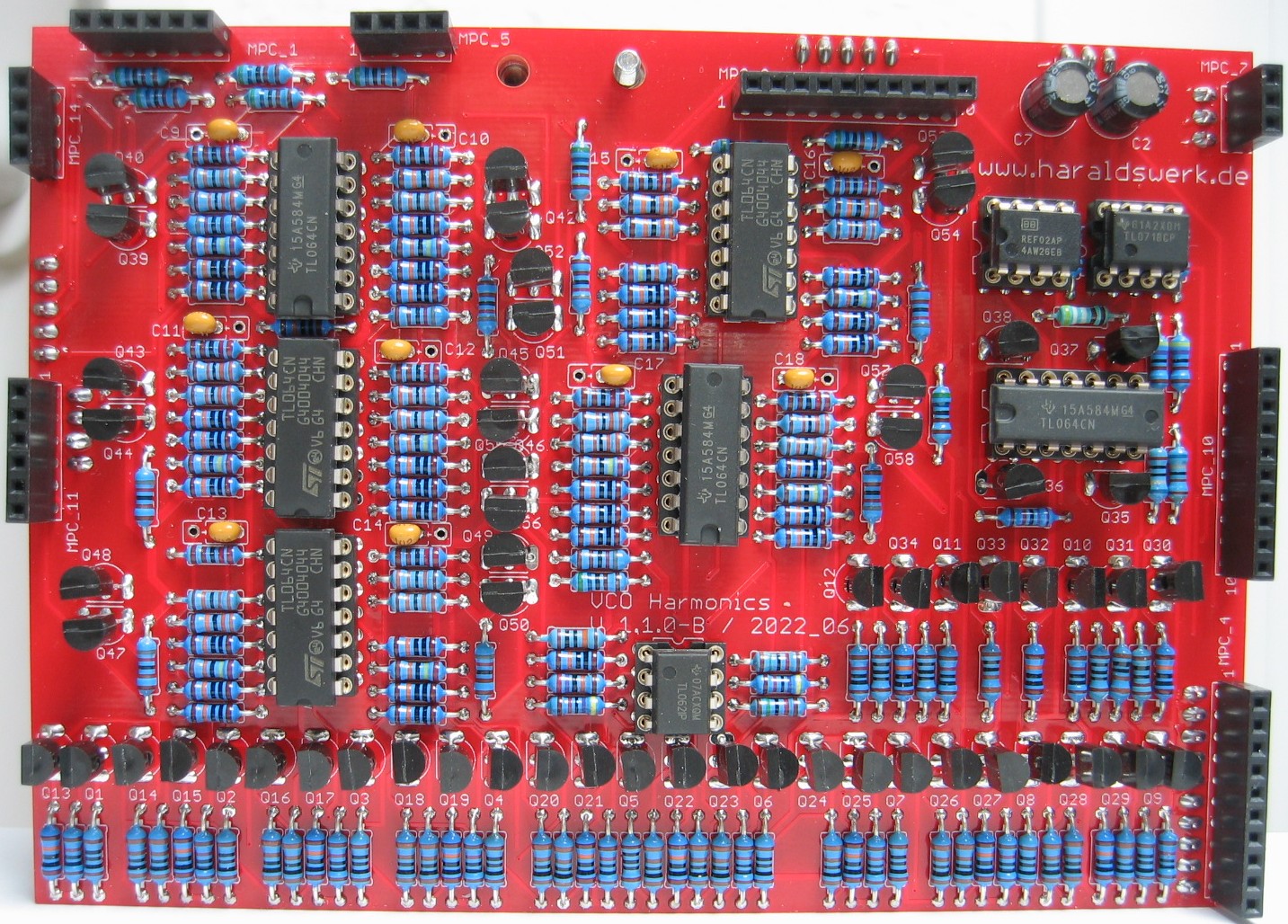 Harmonic Oscillator populated main PCB 01