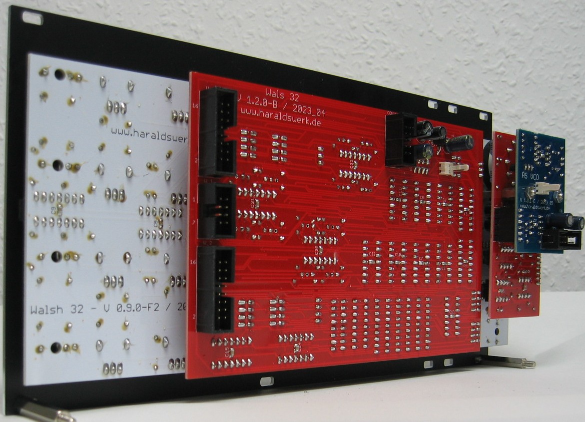 Walsh 32 Function Generator halve back view