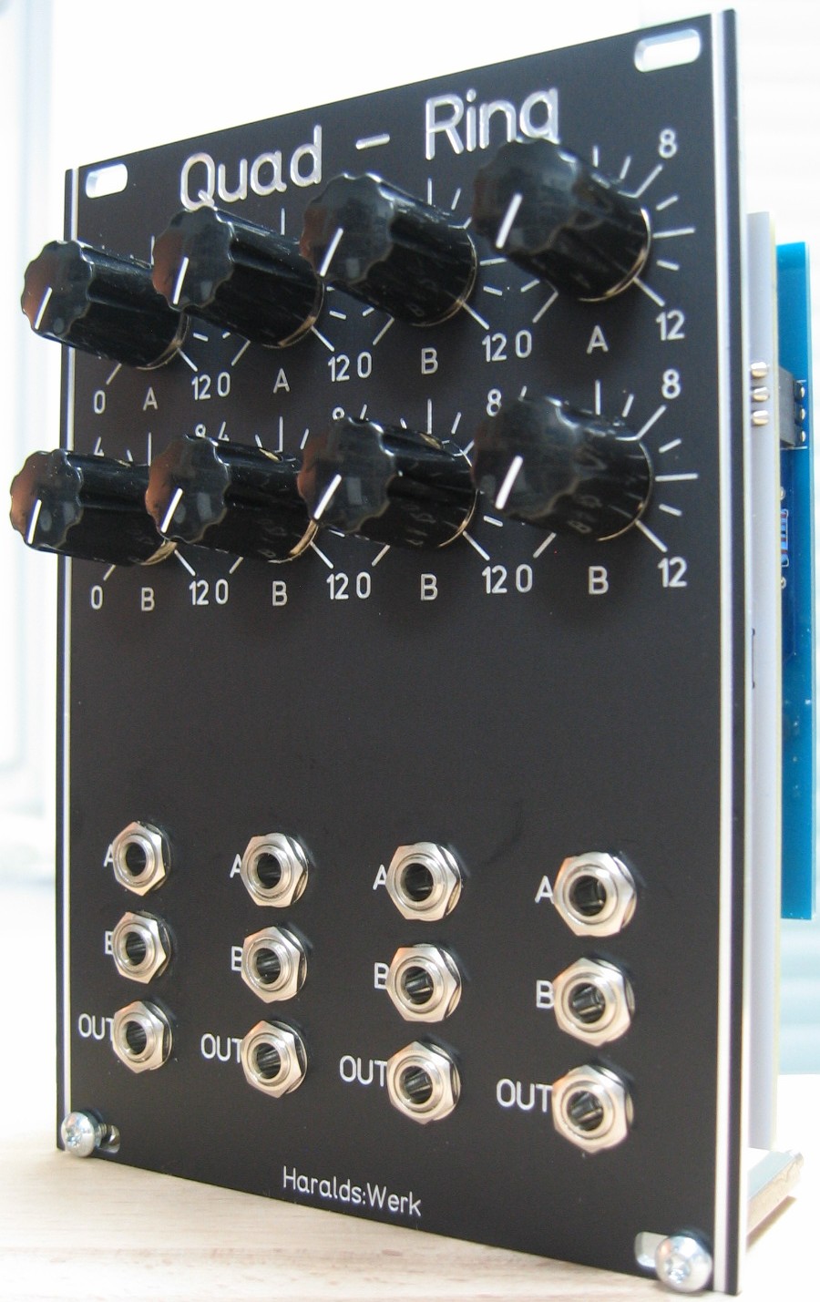 Quad Ringmodulator back view